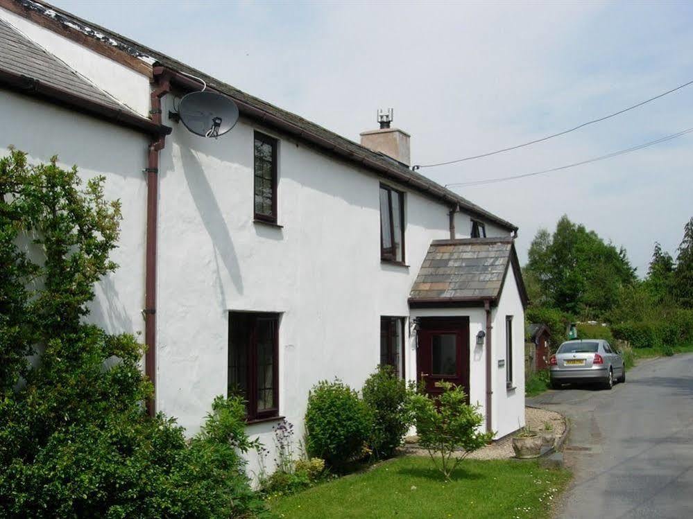 Hotel The Old School House Llanbrynmair Exterior foto